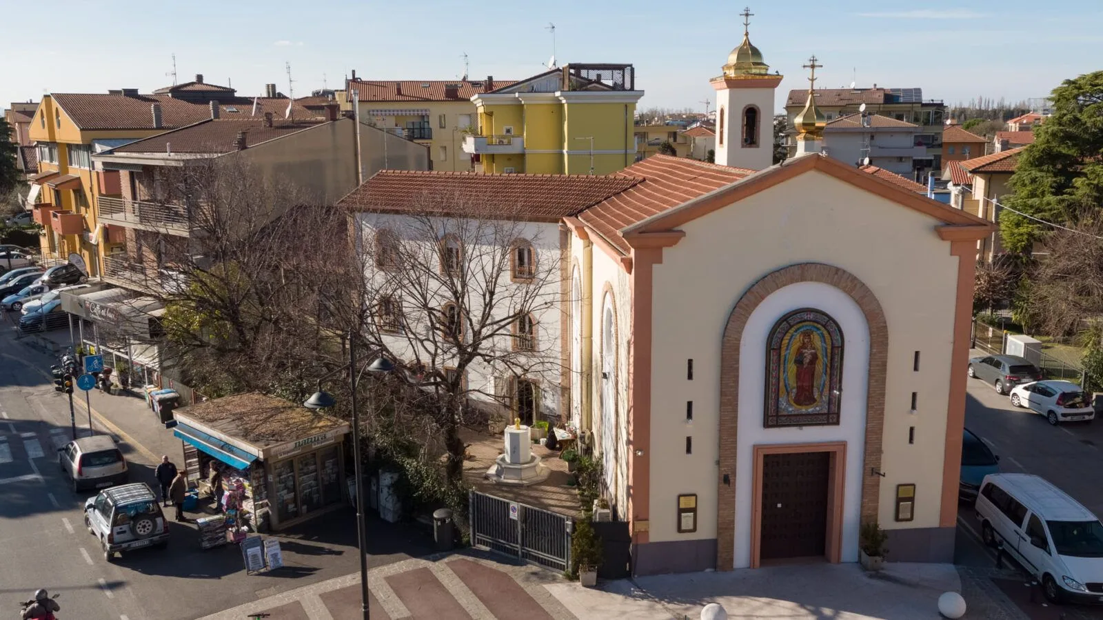 La Cattedrale vista dall’alto, con le cupole sul campanile e sulla facciata